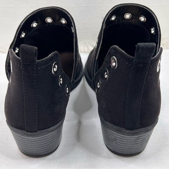 Roebuck & Co Black Vegan Suede Silver Grommet Detail Ankle Boots Booties Size 9 - Picture 7 of 12